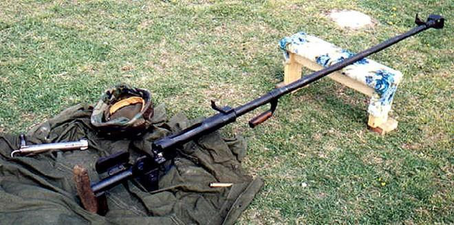 Không rõ từ đâu phe ly khai đang có số lượng khá lớn súng PTRD-41 và PTRS-41.