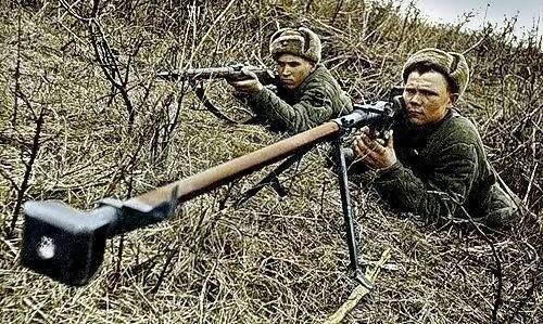 Bất chấp các thông số kỹ thuật nghèo nàn, trên chiến trường PTRD-41 và PTRS-41 vẫn thể hiện mình là một mẫu vũ khí chống tăng xuất sắc trong chiến tranh thế giới hai và xung đột hiện nay tại miền Đông Ukraine.