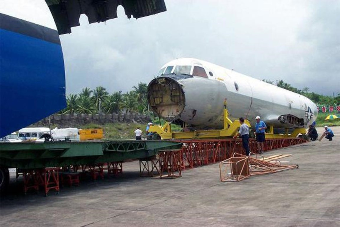 Sau khi xem xét, các kỹ sư Mỹ nhận định chiếc máy bay không bị hư hỏng quá nặng, có thể sửa chữa lại nhanh chóng rồi bay khỏi Trung Quốc.