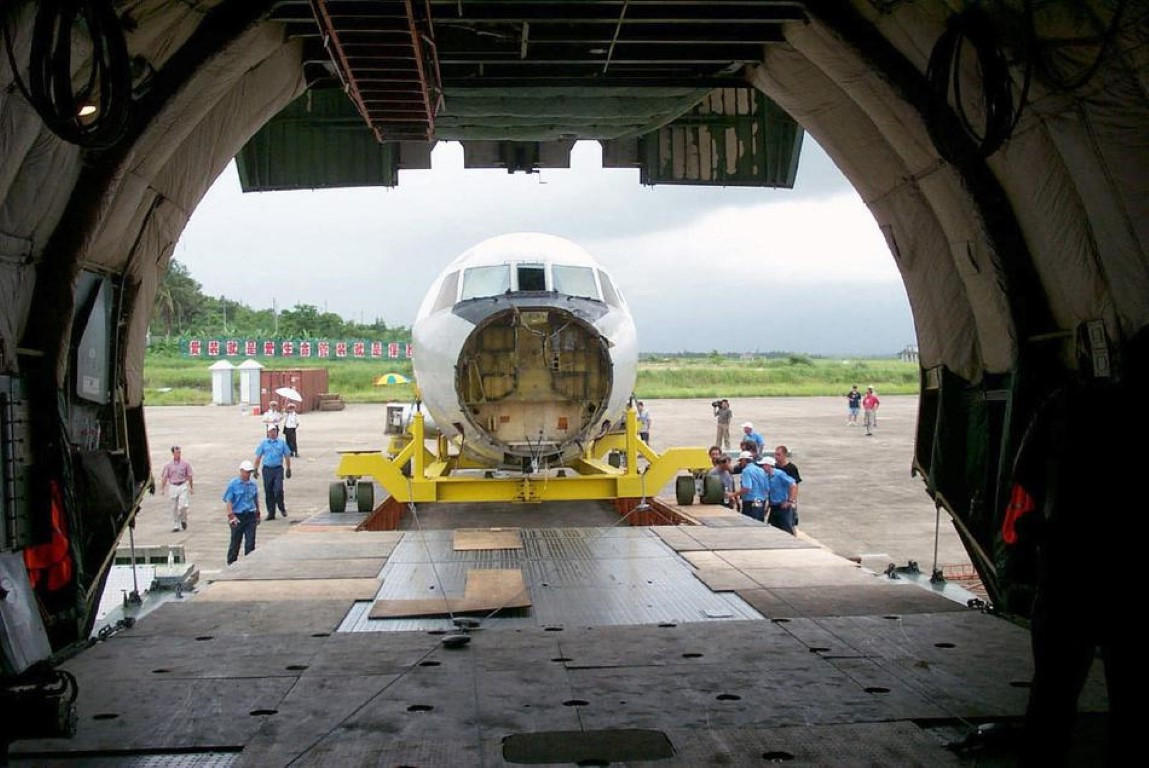 Phía Mỹ buộc phải đồng ý theo yêu cầu này vì không muốn các bí mật quân sự trên chiếc EP-3 rơi vào tay Bắc Kinh.