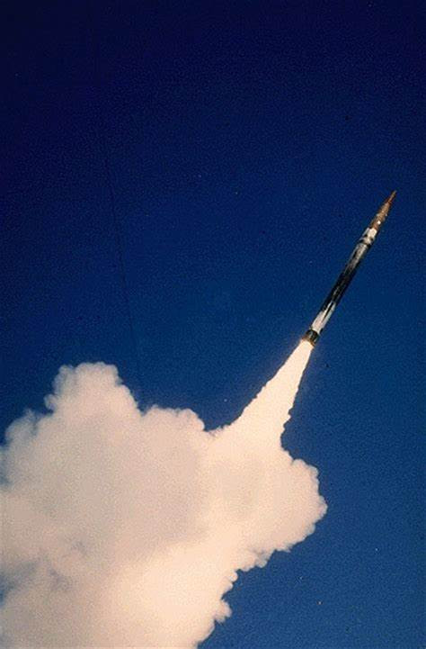 Các tổ hợp tên lửa THAAD của Saudi Arabia vừa tham gia đánh chặn tên lửa Iran hồi tuần trước cũng mới chỉ được quốc gia Trung Đông này mua từ Mỹ hồi năm 2017.