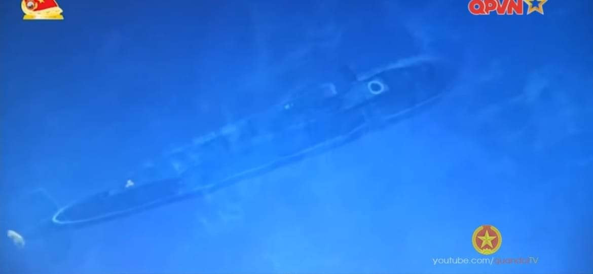 Hình ảnh tàu ngầm Kilo của Việt Nam khi đang lặn đã được công khai trên sóng truyền hình Quốc phòng Việt Nam. Đây có thể coi là lần đầu tiên tàu ngầm Kilo do hải quân Việt Nam sở hữu được lên sóng khi... đang lặn.