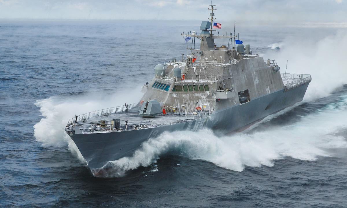 Phát ngôn viên hải quân Mỹ Danny Hernander cho biết chi phí khắc phục sự cố chưa được xác định.