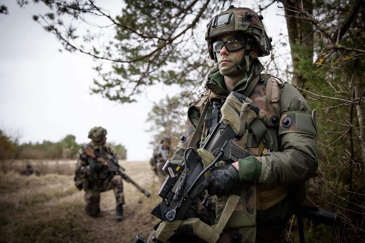 Ban đầu, lữ đoàn này có tên "Sư đoàn Alpine", tới năm 1962 mới đổi thành tên Sư đoàn Sơn cước 27. Kể từ năm 1999 tới nay, Sư đoàn Sơn cước 27 đã bị cắt giảm quy mô, đổi xuống thành Lữ đoàn.