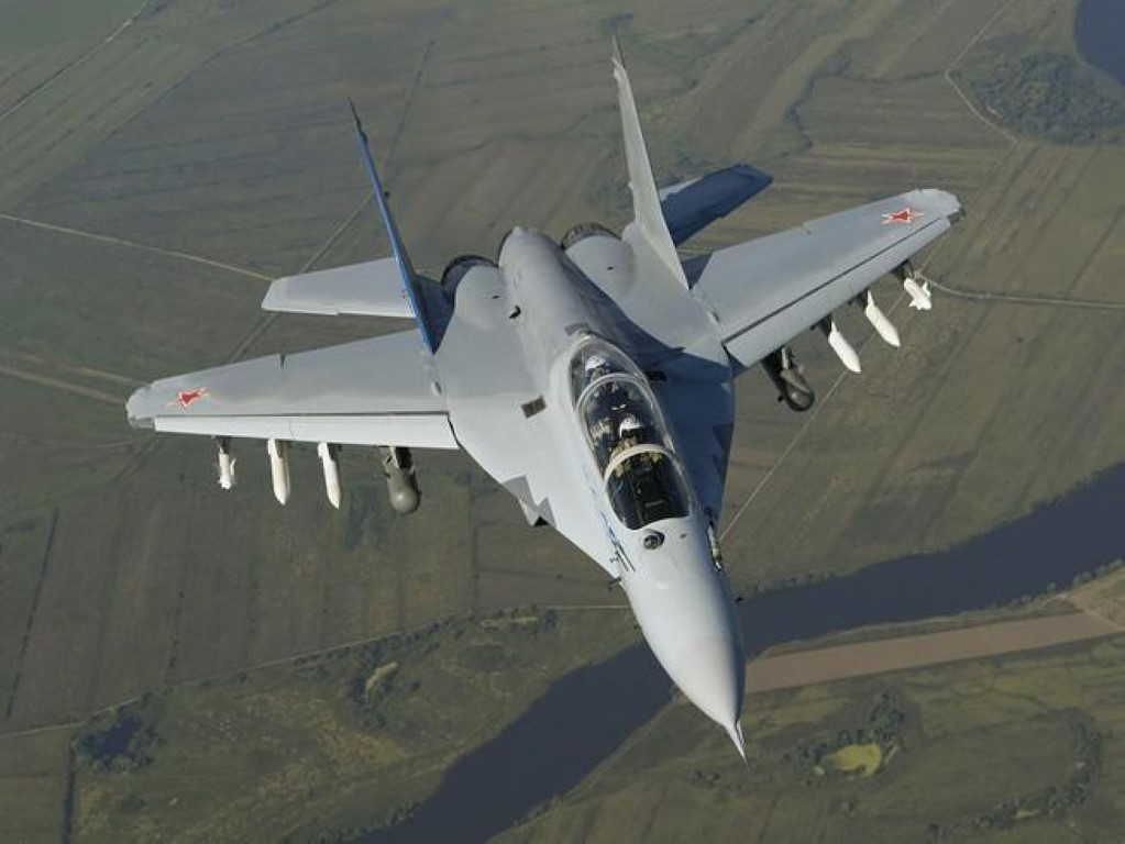 Đổi lại, nhiệm vụ của tiêm kích như MiG-35S sẽ là nắm bắt và duy trì quyền kiểm soát bầu trời trên chiến trường, yểm trợ trên không khu vực tiền tuyến, cũng như tấn công các mục tiêu ở hậu phương gần.