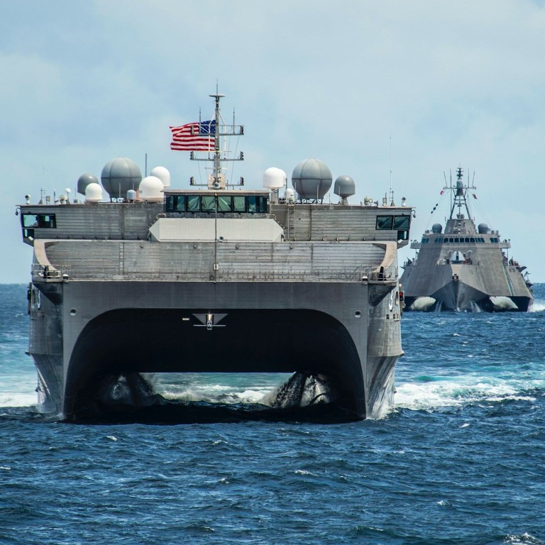 Loại tàu đặc biệt này được thiết kế với mớm nước rất nông do sử dụng thiết kế hai thân, tốc độ di chuyển cao, rất phù hợp với nhiệm vụ vận tải đổ bộ ở vùng nước nông.