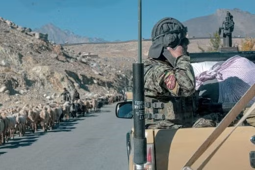 Cũng theo các thông tin mới nhất vừa được tờ Avia của Nga đăng tải, lính Mỹ đã tiêu diệt ít nhất 4 tay súng Taliban cách đây ít giờ, khi những tay súng này tìm cách đột nhập vào phi trường quốc tế Kabul.