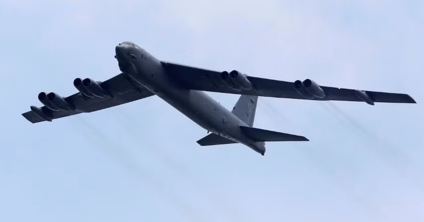 Máy bay E-8C của Mỹ đã bay gần cầu Crimea, và để đáp lại hành động như một cuộc diễn tập của nó, Lực lượng Hàng không Vũ trụ Nga đã đưa máy bay chiến đấu của họ lên không trung.