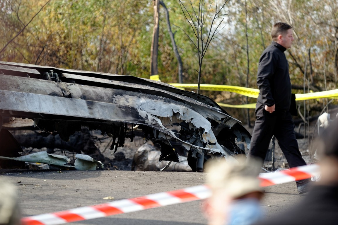 Tháng 12/1993, một chiếc An-26 của Hàng không Kuban đã lật ngửa khi hạ cánh, giết chết 35 người trên máy bay, chỉ duy nhất một người sống sót. Nguyên nhân của vụ việc được cho là do máy bay chở hàng quá tải.