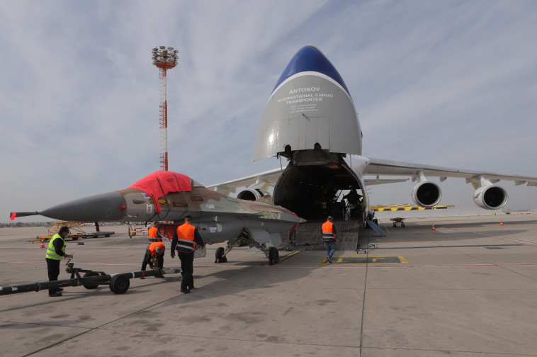 Dù ở trong bất cứ trường hợp nào, giá thành chỉ hơn 3 triệu USD cho mỗi chiếc chiến đấu cơ F-16 vẫn có thể coi là một cái giá rất hời.