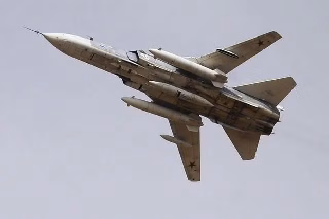 Hiện nay trong Hải quân và Không quân Nga, Su-24 đang dần được thay thế bởi Su-34 Fullback tiên tiến hơn nhưng dự báo nó sẽ vẫn phục vụ thêm một khoảng thời gian dài nữa.