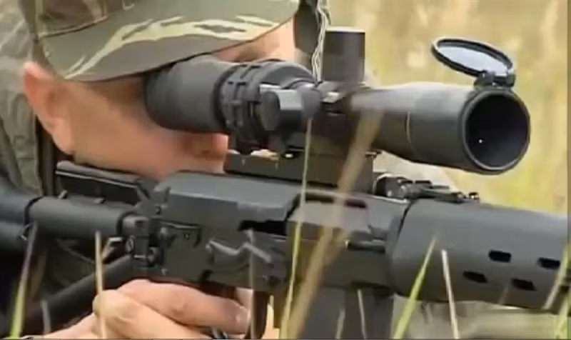 Vấn đề đáng lo ngại hơn nữa là hiện tại, NATO không có các hệ thống bắn tỉa tương tự SVDK. Báo Mỹ cho biết, vũ khí mới cho phép lính bắn tỉa Nga có thể xuyên giáp từ cự ly rất xa. Áo chống đạn của Mỹ không thể bảo vệ binh lính khỏi các súng trường cỡ nòng lớn của Nga.