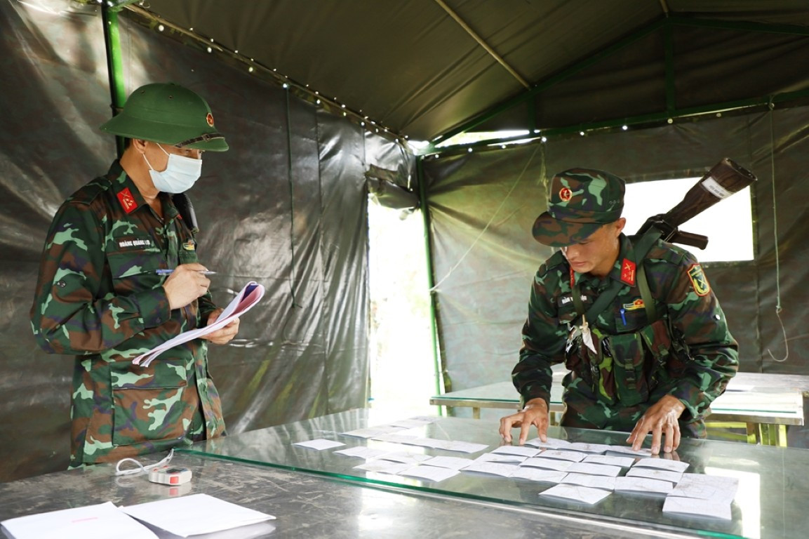 tham số chuẩn sau khi đo đạc sẽ được tập hợp về lều chỉ huy để cập nhật lên bản đồ tác chiến.