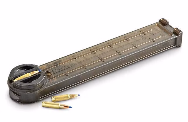 Hộp tiếp đạn của súng ngắn P50 rất giống với hộp tiếp đạn của súng tiểu liên P90 cả vễ cỡ đạn, số lượng đạn lẫn hình dáng, không rõ liệu chúng có thể hoán đổi cho nhau không. Đạn 5,7mm được thiết kế đặc biệt với mũi nhọn xuyên giáp giúp súng có thể bắn hạ đối thủ ngay cả khi họ mặc áo giáp chống đạn.