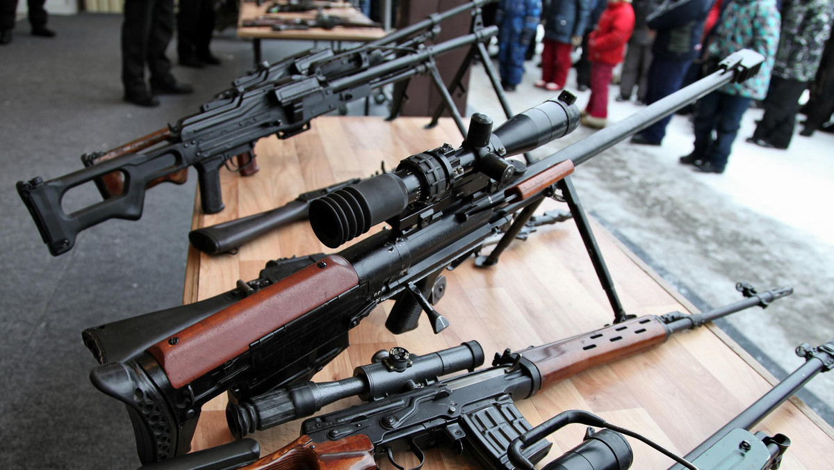 ASVK và các biến thể được quân đội Nga và hai nước khác sử dụng, chủ yếu cho nhiệm vụ chống bắn tỉa, tiêu diệt thiết giáp hạng nhẹ và các ổ đại liên của đối phương từ khoảng cách 1,5-2 km.