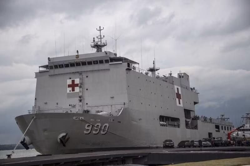 Tuy nhiên, sức mạnh của lực lượng hải quân Indonesia, lại tới từ khả năng tự làm chủ công nghệ tuyệt vời của họ. Quốc gia này đã có khả năng tự lắp ráp được tàu ngầm, tàu khinh hạm; tự đóng được tàu tuần tra nhanh trọng tải lớn.