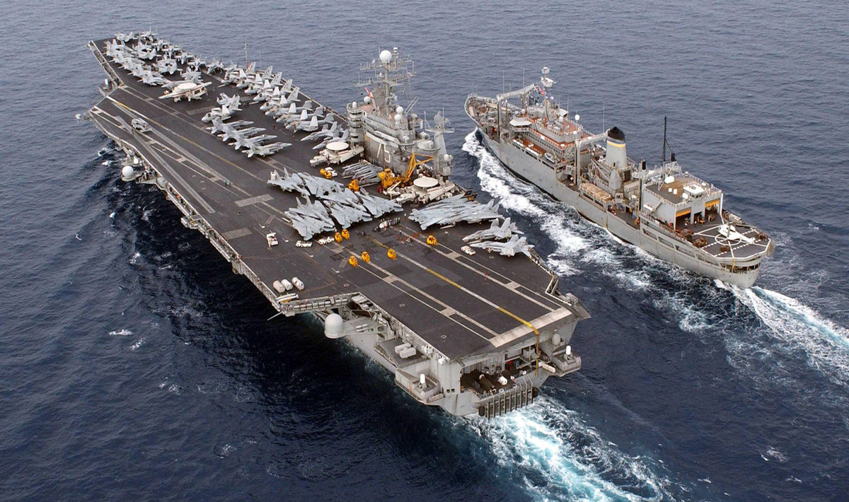 Những loại tên lửa đạn đạo diệt hạm thế hệ mới có tầm bắn lớn, buộc tàu sân bay Mỹ phải hoạt động cách xa bờ biển, khiến tiêm kích hạm F/A-18E/F không đủ khả năng tấn công mục tiêu trên lãnh thổ đối phương.