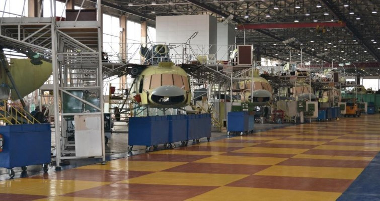 Theo tờ báo Anh, ngôi vị số một thế giới vẫn do Mỹ chiếm giữ, quốc gia này chiếm ưu thế tuyệt đối khi kiểm soát 62% thị trường trực thăng toàn cầu. Vị trí thứ hai trong bảng xếp hạng nói trên thuộc về Nga với thị phần khoảng 29%.