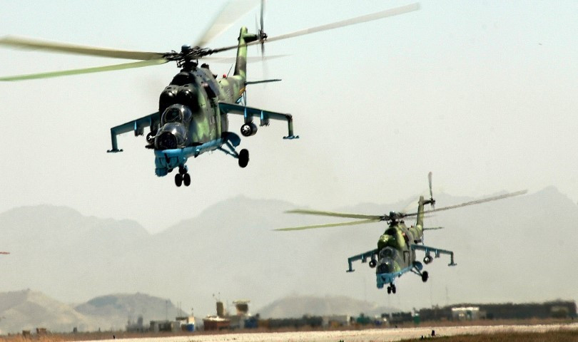 Trong biên chế của Không quân Afghanistan cũng có một loại trực thăng vũ trang, đó là các trực thăng Mi-24. Cách đây ít ngày, Taliban thậm chí đã chiếm được một chiếc trực thăng vũ trang loại này làm chiến lợi phẩm.