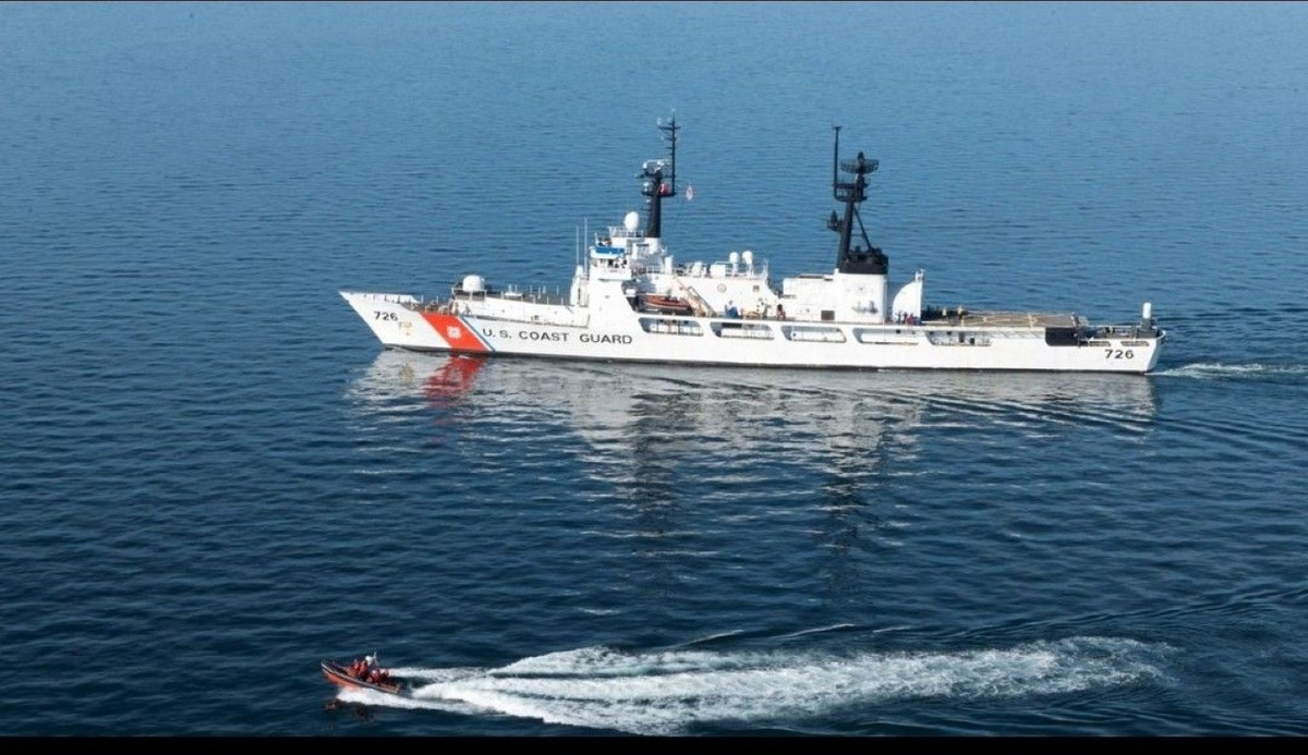 Việc được tăng cường thêm các tàu tuần tra cỡ lớn, sẽ giúp lực lượng Cảnh sát biển Việt Nam tăng cường hoạt động dài ngày trên biển, đảm bảo an ninh hàng hải của vùng biển thuộc nước ta trên biển Đông. Nguồn ảnh: Pinterest.