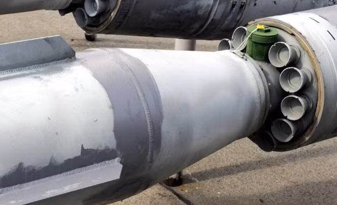 Nhờ sử dụng đầu xuyên độ bền cao và ngòi nổ giữ chậm nên sức hủy diệt của bom rất lớn.