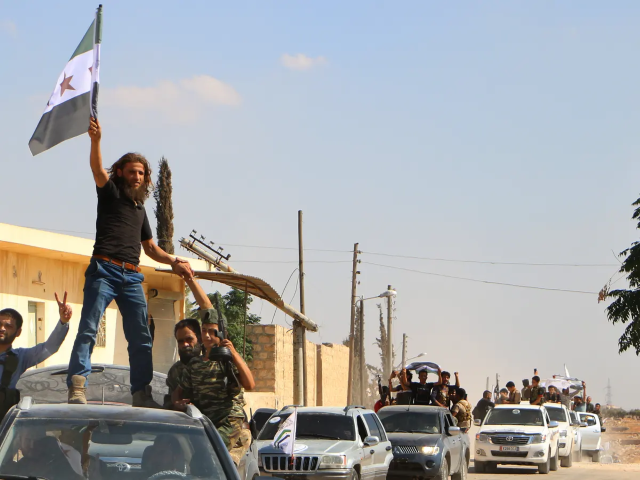 Trước đó dưới thời Tổng thống Donald Trump, tướng Qasem Soleimani cũng đã bị tiêu diệt sau một cuộc tấn công bất ngờ của máy bay không người lái vũ trang.