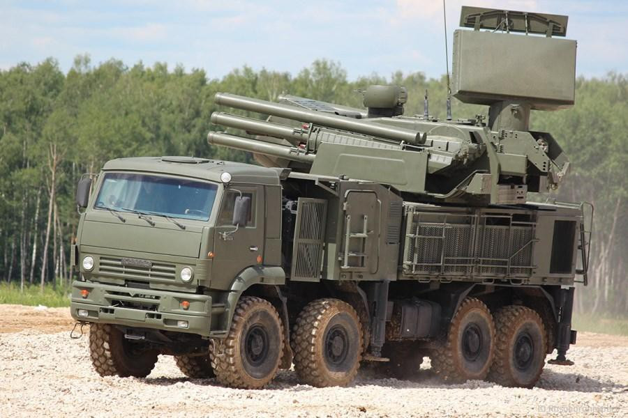 Dưới sự điều khiển của hệ thống này, các đơn vị chiến đấu cũng có thể che chắn cho nhau một cách hiệu quả bằng hỏa lực pháo và tên lửa.