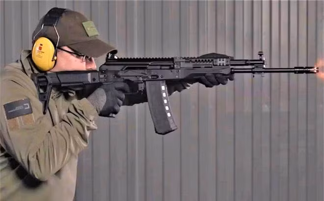 Vì vậy ngày nay 5,56 x 45 mm là loại đạn chính được sử dụng bởi cả các thành viên của khối quân sự và nhiều quốc gia khác trên thế giới. Nước Nga khi đã chế tạo AK-19 rõ ràng rất muốn chinh phục những thị trường này.