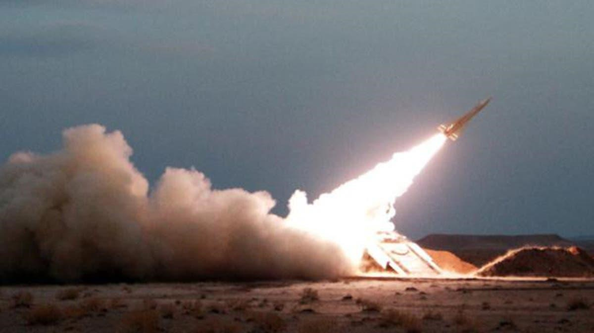 Debka cũng xác nhận những gì đã được thông báo trước đó, liên quan đến tin tức 2 tên lửa bay vào đất Israel, trong đó một tên lửa phòng không thuộc tổ hợp S-200, còn tên lửa thứ hai là loại đạn đạo.