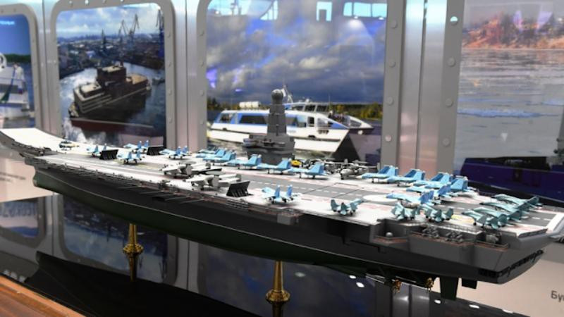 Thiết kế tàu sân bay Varan được coi là cuộc cách mạng so với các dự án tương tự trong quá khứ. Một con tàu có lượng choán nước chỉ 45.000 tấn có thể sẽ rẻ hơn nhiều, nhưng mang lại khả năng tương tự hoặc thậm chí vượt trội so với Manatee.