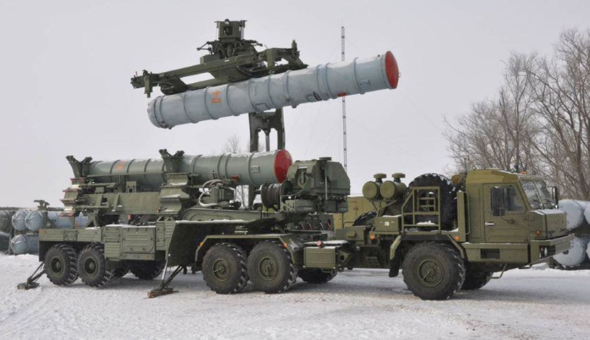 "NATO và Mỹ có nên cảnh giác trước hệ thống phòng thủ tên lửa S-550 thế hệ mới mới của Nga", vị chuyên gia phân tích của tờ báo National Interest đặt ra một câu hỏi tu từ.