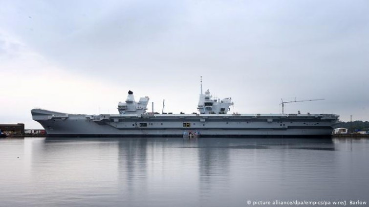 BBC cho biết, dịch COVID-19 đã bùng phát trên hàng không mẫu hạm HMS Queen Elizabeth bắt đầu từ hồi đầu tuần, số ca dương tính đang tăng lên theo từng ngày.