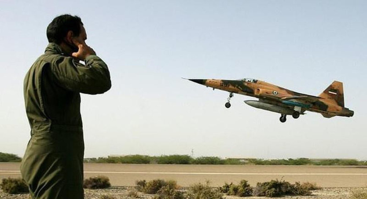 Khi Mỹ ngừng cung cấp linh kiện bảo dưỡng cho tiêm kích Iran sau năm 1979, buộc Tehran phải tìm nguồn cung từ nước thứ ba và tự chế tạo sản phẩm trong nước.