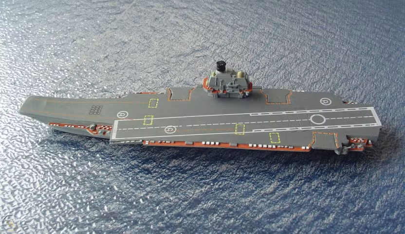 Nhà phân tích Brent Eastwood nhấn mạnh rằng sự vắng mặt của hàng không mẫu hạm trong Hải quân Nga đã mang lại lợi thế lớn và quyền bá chủ cho Mỹ cũng như NATO. Nhưng tình hình có thể thay đổi nếu Moskva quay lại với dự án đầy tham vọng của thập kỷ 1980.