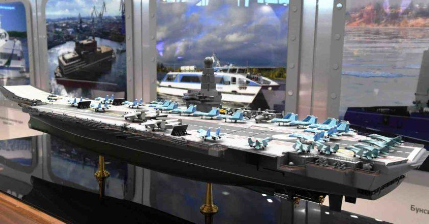 Theo kế hoạch, hàng không mẫu hạm Ulyanovsk sẽ nhận được hệ thống động lực với 4 lò phản ứng hạt nhân. Điều này sẽ mang lại cho tàu sân bay Liên Xô nhiều cơ hội, cung cấp tầm hoạt động thực tế không giới hạn và cho phép nó đạt tốc độ lên tới 30 hải lý/giờ.