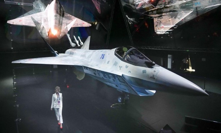 Trang The Drive của Mỹ cho rằng, số phận của chiếc máy bay chiến đấu mới nhất sẽ phụ thuộc trực tiếp vào thành công xuất khẩu của nó. Để lấy ví dụ, tác giả bài báo nhắc lại câu chuyện về chiến đấu cơ Su-30MKI được cung cấp ồ ạt cho Ấn Độ.