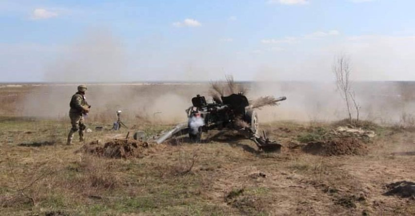 Điểm nhấn của MT-12P vẫn là hệ thống radar 1A31 "Ruta" hỗ trợ dẫn bắn ở nhiều chế độ khác nhau và loại bỏ hoàn toàn cụm kính ngắm, thước ngắm cơ khí kiểu cũ.