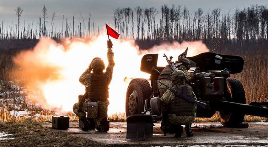 Tuy nhiên, với sự phát triển ngày càng mạnh mẽ của các loại vũ khí chống tăng tiên tiến MT-12 cũng phải được thay đổi và biến thể mới nhất của nó hiện này là MT-12P / 2A29R "Rapier" được phát triển vào đầu những năm 1990 và mới chỉ được trang bị hạn chế trong Quân đội Nga.