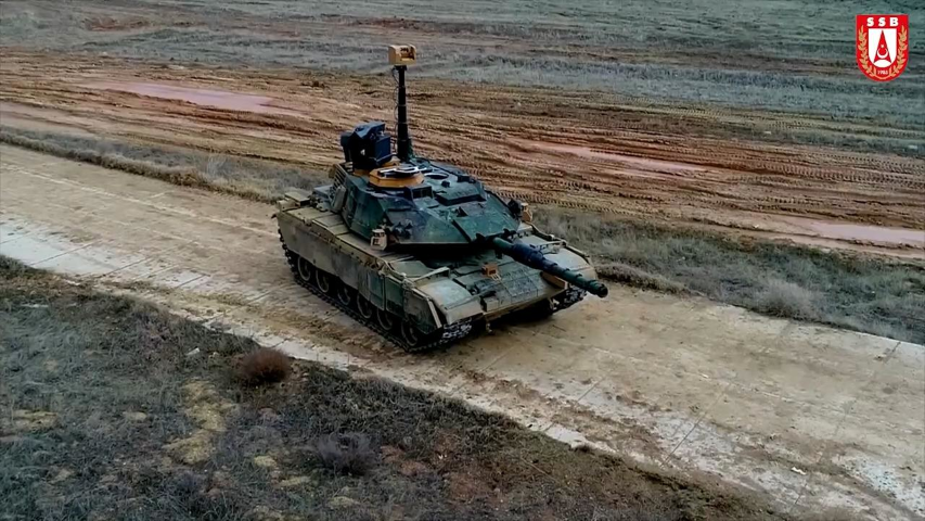 M60T được trang bị giáp phản ứng nổ và phòng hộ tích cực có cấu trúc modul. Các modul giáp này có thể thay đổi tùy thuộc vào tình hình chiến đấu và các mối đe dọa tiềm năng.