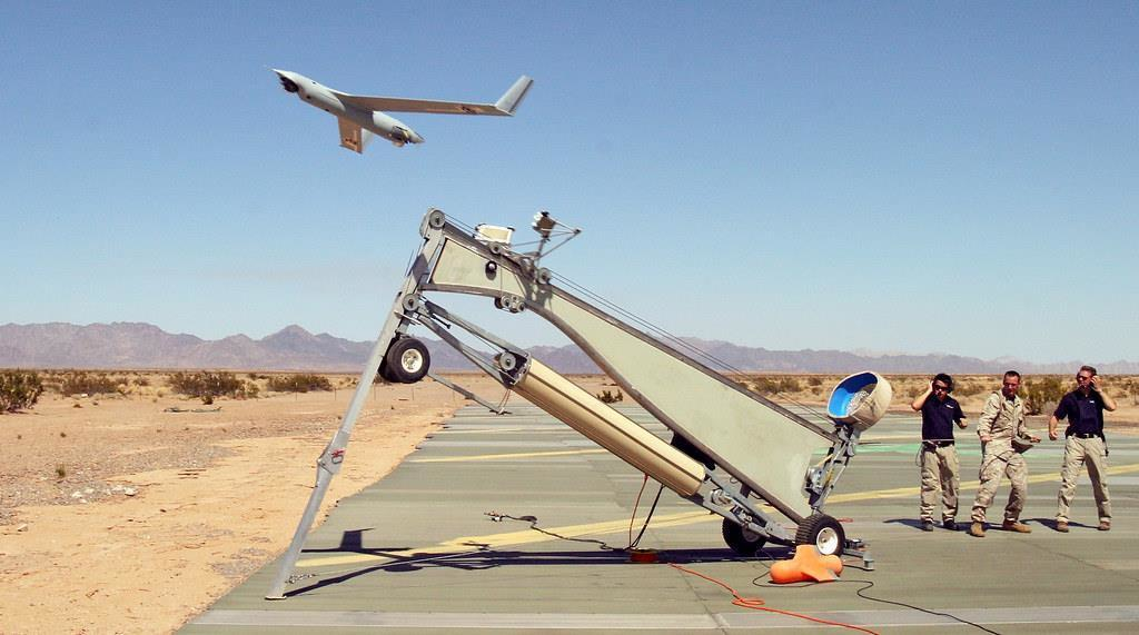 Khi các lực lượng Mỹ bắt đầu rút quân khỏi Afghanistan vào năm 2014, chương trình ScanEagle là một nỗ lực của Lầu Năm Góc để giảm thiểu một trong những hạn chế lớn nhất của quân đội Afghanistan, là thiếu do thám trên cao.