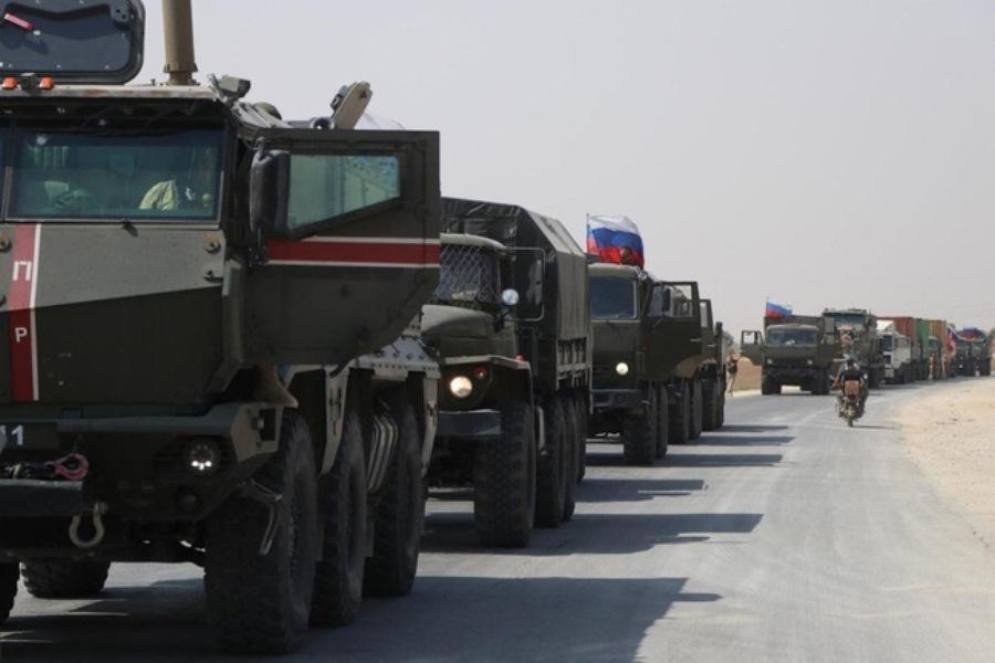 Hiện tại, số phận xa hơn của Ain Issa đang bị đặt một dấu hỏi rất lớn, tuy nhiên, Nga và Syria đã khẳng định cam kết bảo vệ khu vực này trong trường hợp bị Thổ Nhĩ Kỳ hoặc các phần tử thánh chiến tấn công, ngay cả khi người dân địa phương từ chối chuyển giao lãnh thổ dưới sự kiểm soát của SAA.