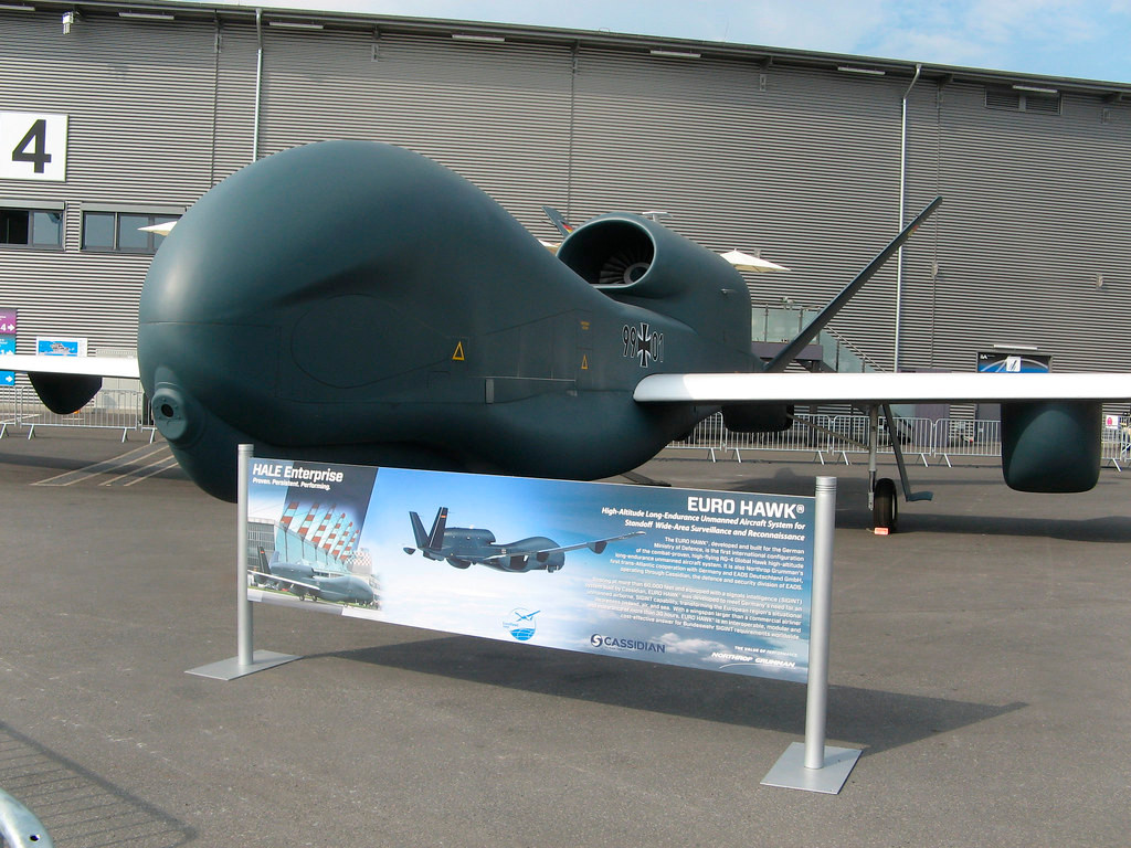 Ngoài ra, đài điều khiển mặt đất và bản thân chiếc máy bay không người lái này, sẽ được Đức đưa vào... bảo tàng kể từ năm sau.