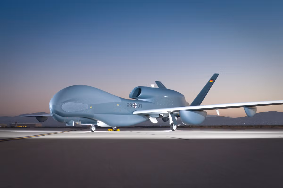 Nguyên nhân dẫn đến việc chiếc UAV này bị cấm bay ở châu Âu là do nó không được Tổ chức Hàng không Dân dụng Quốc tế cấp phép. Đơn giản là vì nó không có hệ thống cảnh báo va chạm trên không.