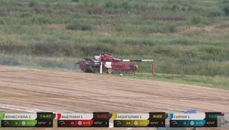 Mọi áp lực dường như đã được giải tỏa khi kíp chiến đấu của Việt Nam vào vị trí, bắn hạ liền 2 mục tiêu bằng pháo chính 125mm. Phát bắn thứ ba được chúng ta thực hiện ngay sau đó, cũng đi trúng mục tiêu trong tiếng reo hò của khán giả.