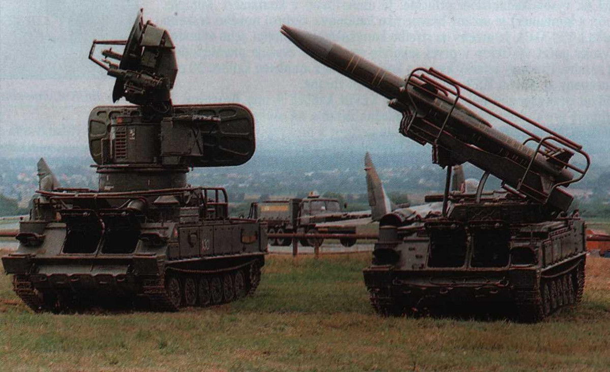 Năm 1995, Kvadrat của Serbia bắn rơi một tiêm kích F-16, 4 năm sau, hệ thống phòng không Nam Tư lại tiêu diệt một số máy bay NATO theo cách tương tự.