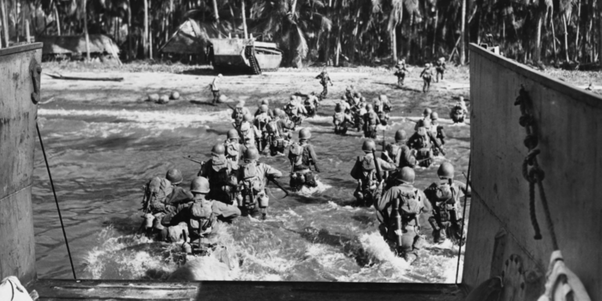 Kể từ sau Chiến tranh Triều Tiên, quân đội Mỹ đã cơ cấu lại lương cho quân nhân, nhưng cơ bản, mức lương thấp nhất mà binh nhì có thể nhận được, vẫn luôn bị coi là thấp, so với mức lương trung bình trong xã hội nước này.