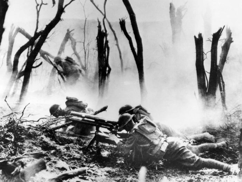 Tới Chiến tranh Thế giới thứ nhất, lính Mỹ được trả tối thiểu 30 USD/tháng cho cấp bậc binh nhì. So với tỷ giá hiện tại, mức lương này tương đương với 558 USD. Ngoài ra, lính Mỹ chiến đấu ở châu Âu còn có thêm nhiều khoản bồi dưỡng khác.