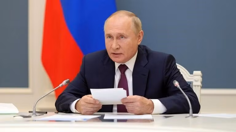 Ông Putin nhấn mạnh Nga cần cải thiện những hệ thống phòng thủ không gian nhằm đối phó với nỗ lực phát triển vũ khí tiến công hiện đại, có tốc độ cao từ đối thủ.