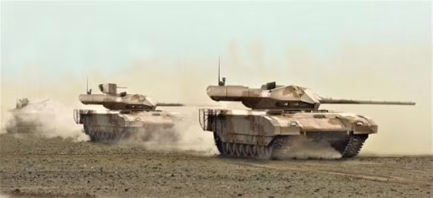 T-14 Armata đã cải tiến hệ thống hướng dẫn và theo dõi, kính ngắm toàn cảnh góc rộng đầy sáng tạo cho tầm nhìn 360 độ. Bên cạnh đó là pháo 2A82 125 mm có bộ nạp tự động rất tin cậy.