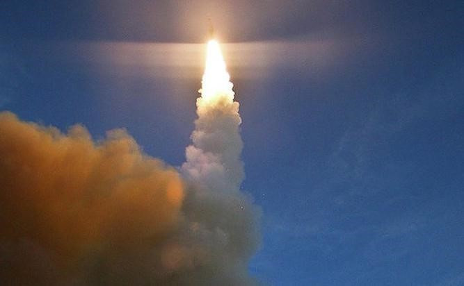 MDA cho biết cuộc thử nghiệm ban đầu được lên kế hoạch tổ chức vào tháng 12/2020, song bị hoãn tới nay do hạn chế nhân sự và di chuyển thiết bị để ngăn đại dịch Covid-19 lây lan.